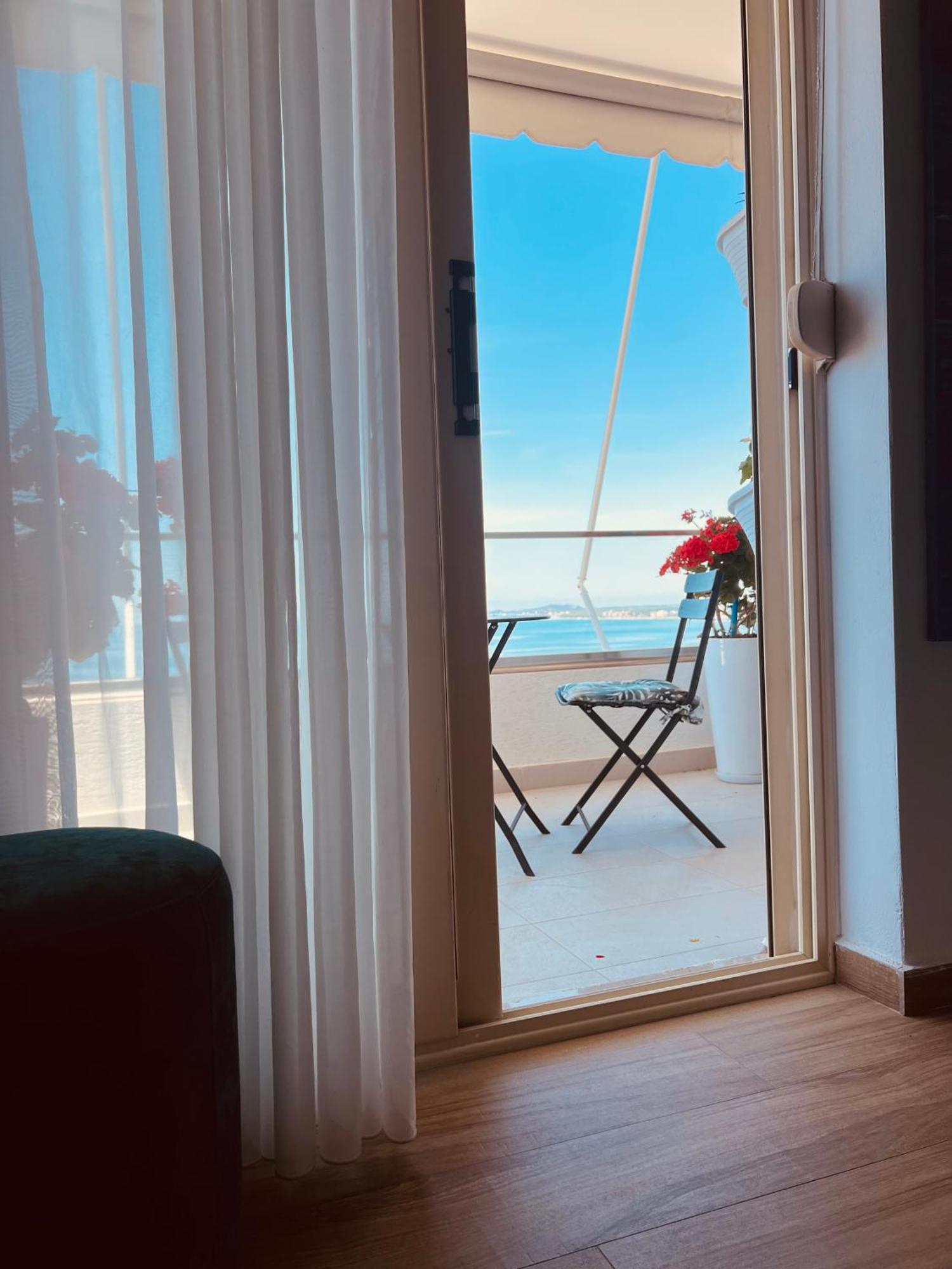 Sunny Breeze Apartment Vlorë Eksteriør billede